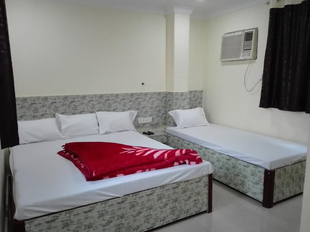Oyo 66643 Khan Guest House Калькутта Экстерьер фото